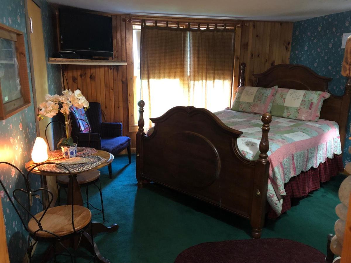 Smokies Bed And Breakfast - Evergreen Cottage Inn Pigeon Forge Eksteriør billede