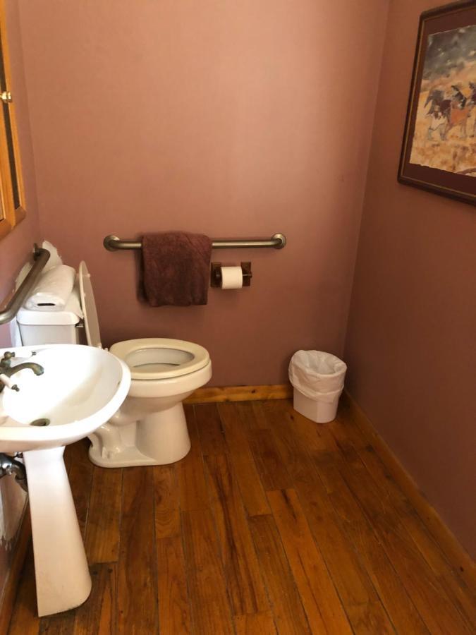 Smokies Bed And Breakfast - Evergreen Cottage Inn Pigeon Forge Eksteriør billede
