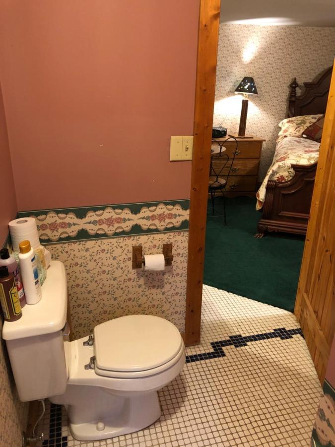 Smokies Bed And Breakfast - Evergreen Cottage Inn Pigeon Forge Eksteriør billede